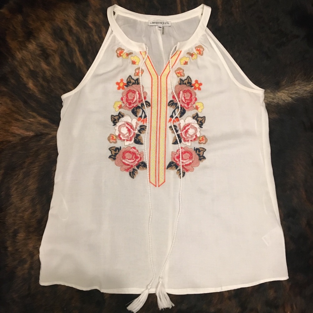 Floral embroidered sleeveless top size Medium